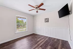 2321 Grandview Dr, Fort Worth, TX 76112 - Photo 19