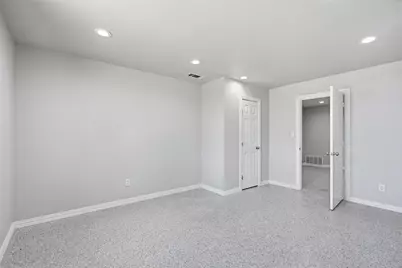 103 W Cleburne Road #2, Crowley, TX 76036 - Photo 5