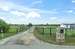 25459 Dove Hollow Dr, Justin, TX 76247 - Photo 35
