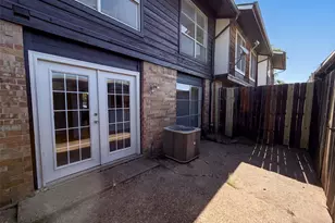 260 Rolling Hills Pl, Lancaster, TX 75146 - Photo 5