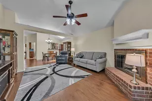 5909 Colebrook Ct, Arlington, TX 76017 - Photo 11