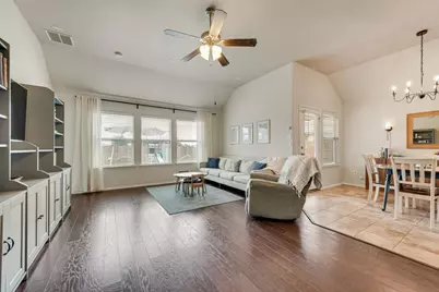 908 Honey Locust Drive, Fate, TX 75087 - Photo 5