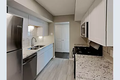 2877 Joanna Drive, Farmers Branch, TX 75234 - Photo 3