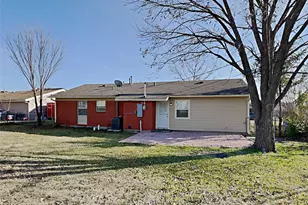 2877 Joanna Dr, Farmers Branch, TX 75234 - Photo 17