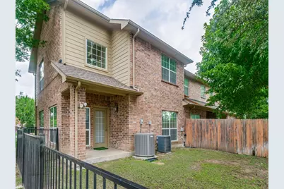 1947 Sherburne Street, Lewisville, TX 75067 - Photo 25