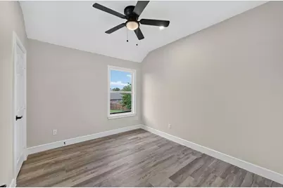 640 Fossil Wood Drive, Saginaw, TX 76179 - Photo 19