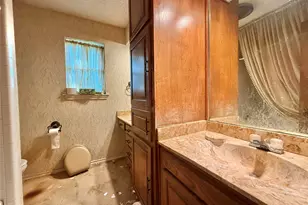 3409 Pecan Cir, Bedford, TX 76021 - Photo 11