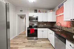 801 Oak St, Bonham, TX 75418 - Photo 17