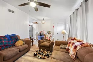801 Oak St, Bonham, TX 75418 - Photo 13