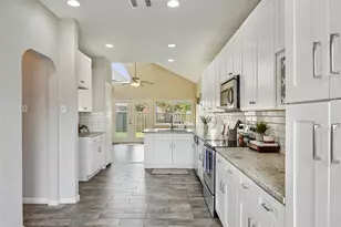 1209 Broken Arrow Trail, Carrollton, TX 75007 - Photo 11