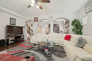 2311 Tawny Owl Rd, Grand Prairie, TX 75052 - Photo 11