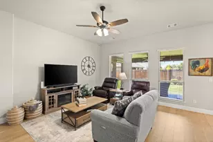 240 Resting Pl Rd, Waxahachie, TX 75165 - Photo 7