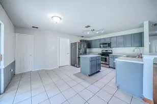 1558 Laurel Hall Ln, Little Elm, TX 75068 - Photo 5
