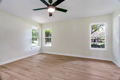 4601 Holiday Lane E, North Richland Hills, TX 76180 - Photo 19