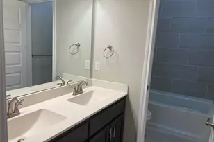 209 Johnson St, Granbury, TX 76048 - Photo 27