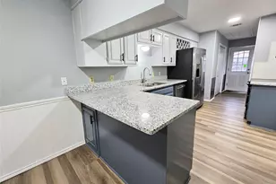 1124 Kathy Ln, Lewisville, TX 75067 - Photo 3