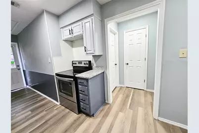 1124 Kathy Lane, Lewisville, TX 75067 - Photo 5