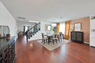 2827 Grandview Dr, Grand Prairie, TX 75052 - Photo 3