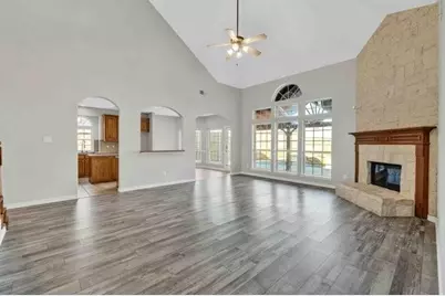 9102 Hogan Drive, Rowlett, TX 75089 - Photo 5
