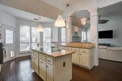 2800 Rosecliff Terrace, Grapevine, TX 76051 - Photo 17