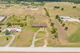 341 Wesley Chapel Rd, Jacksboro, TX 76458 - Photo 27