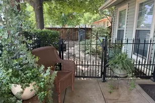 4113 Barksdale Ct, Dallas, TX 75211 - Photo 3