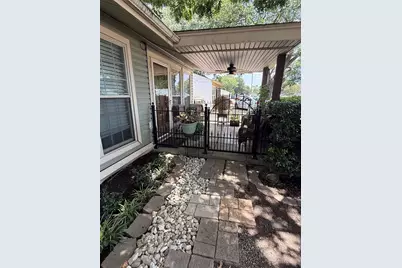 4113 Barksdale Court, Dallas, TX 75211 - Photo 5