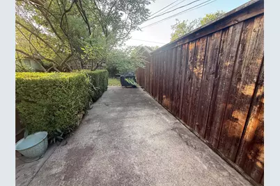 4113 Barksdale Court, Dallas, TX 75211 - Photo 25