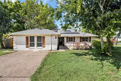 878 N Main Drive, Van Alstyne, TX 75495 - Photo 1