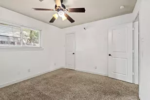 878 N Main Dr, Van Alstyne, TX 75495 - Photo 13
