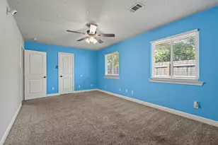 878 N Main Dr, Van Alstyne, TX 75495 - Photo 11