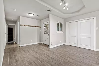 878 N Main Drive, Van Alstyne, TX 75495 - Photo 9