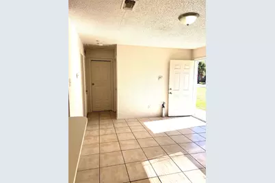 3848 Waldorf Street, Fort Worth, TX 76119 - Photo 3