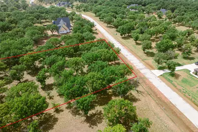 2161 E Landings N, Granbury, TX 76049 - Photo 7