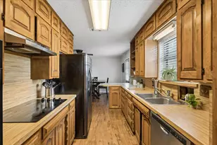 936 Springdale Rd, Bedford, TX 76021 - Photo 9