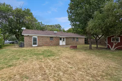936 Springdale Road, Bedford, TX 76021 - Photo 23