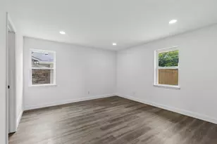 8711 Hackney Ln, Dallas, TX 75238 - Photo 17