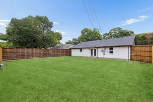 8711 Hackney Ln, Dallas, TX 75238 - Photo 33