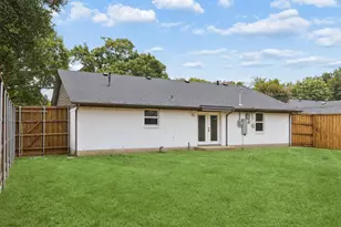 8711 Hackney Ln, Dallas, TX 75238 - Photo 35