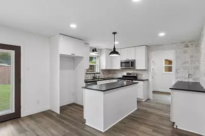 8711 Hackney Lane, Dallas, TX 75238 - Photo 11