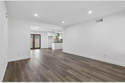 8711 Hackney Lane, Dallas, TX 75238 - Photo 5