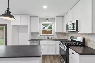 8711 Hackney Ln, Dallas, TX 75238 - Photo 13