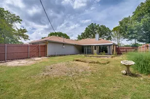 8010 Meadowlark Ln, Rowlett, TX 75088 - Photo 23