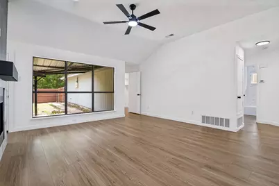 8010 Meadowlark Lane, Rowlett, TX 75088 - Photo 5