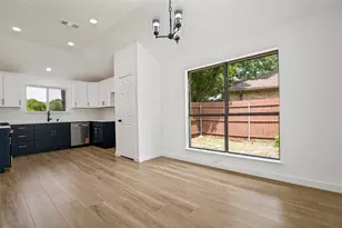 8010 Meadowlark Ln, Rowlett, TX 75088 - Photo 11