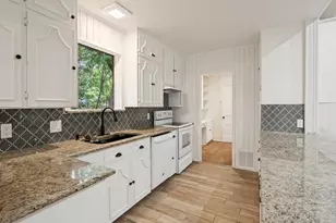 1408 N Cedar Hill Rd, Cedar Hill, TX 75104 - Photo 9
