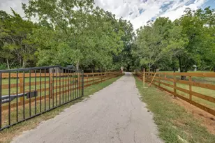 1408 N Cedar Hill Rd, Cedar Hill, TX 75104 - Photo 5
