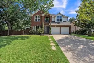 2417 Bonham Tr, Grapevine, TX 76051 - Photo 3