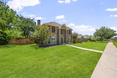 4216 Mulberry Drive, Carrollton, TX 75010 - Photo 3