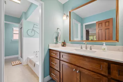 623 N Bowen Road, Arlington, TX 76012 - Photo 17
